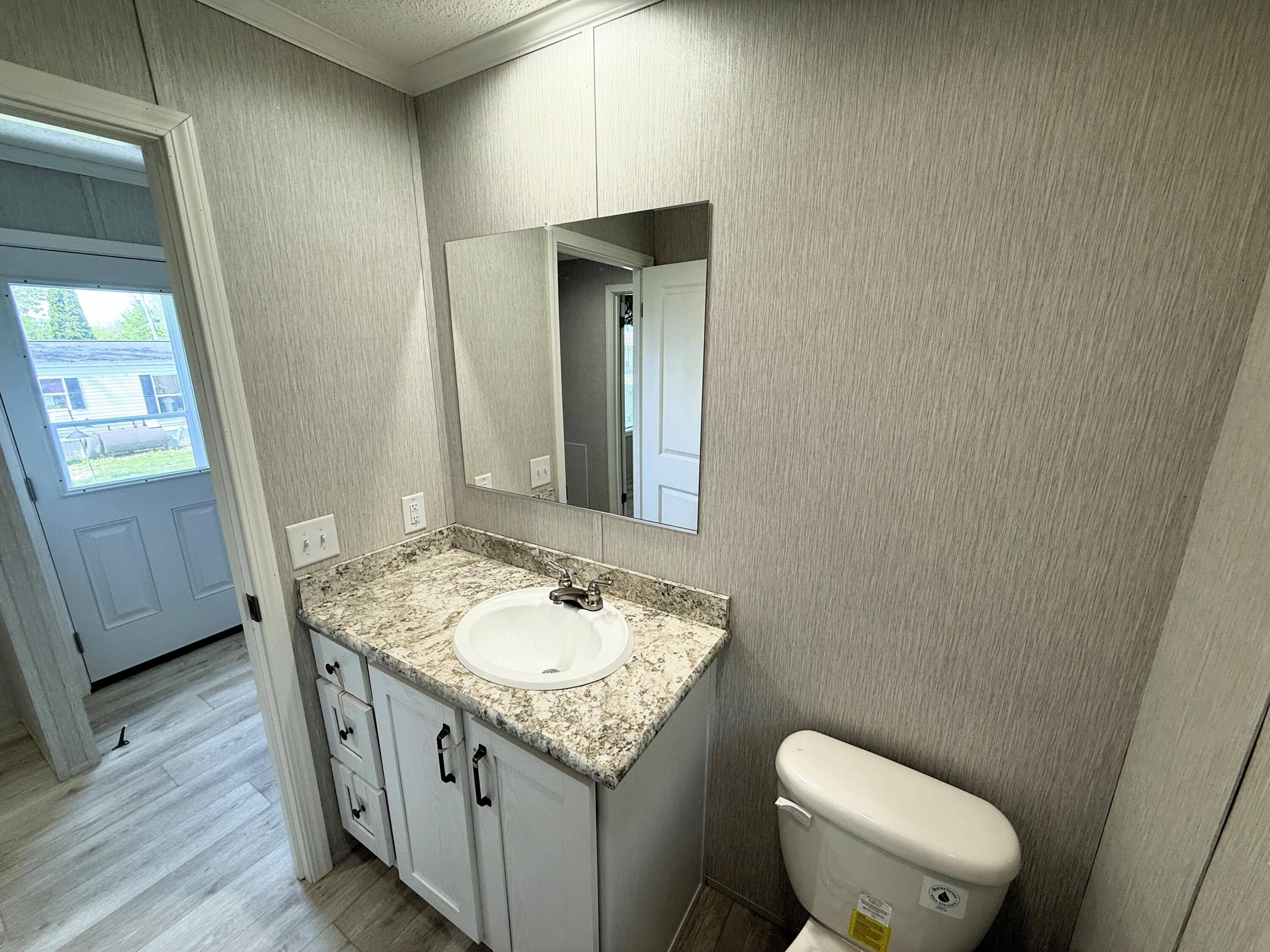 970 Gardiner Road, Unit 3 Wiscasset, ME 04578 - Photo 6 of 9 Bathroom