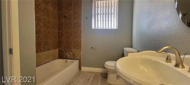 $2,250 | 7508 Parnell Avenue, Las Vegas, NV 89147