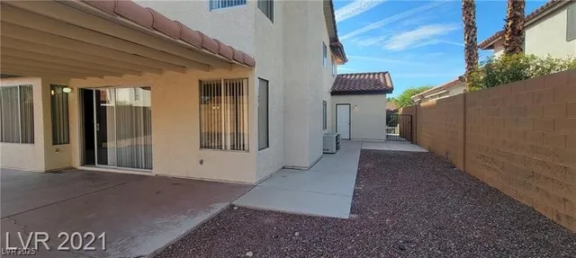 $2,250 | 7508 Parnell Avenue, Las Vegas, NV 89147