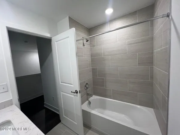 $4,300 | 35 Crimson Drive, Manalapan, NJ 07726