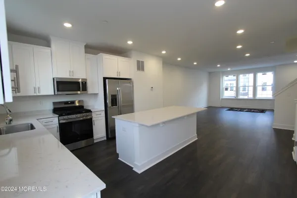 $4,300 | 35 Crimson Drive, Manalapan, NJ 07726