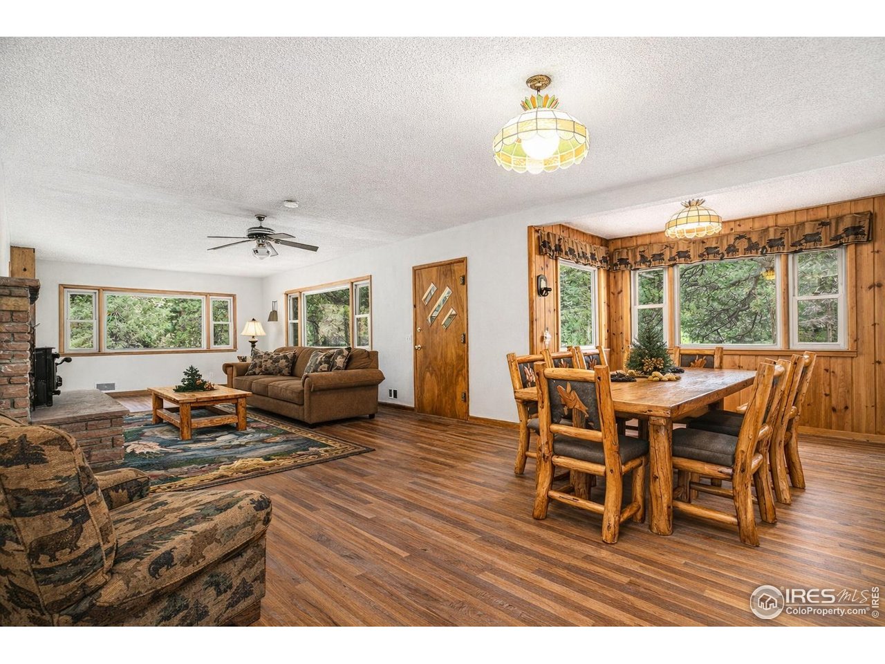 143 Waltonia Road Drake, CO 80515 - Photo 8 of 33 Ai Staged