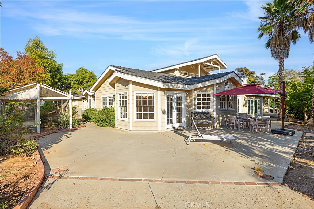 1011 Farrand Court Fallbrook, CA 92028 - Photo 41 of 49 a view of a house with a patio