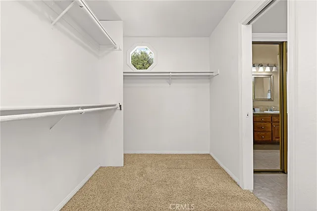 a view of utility room