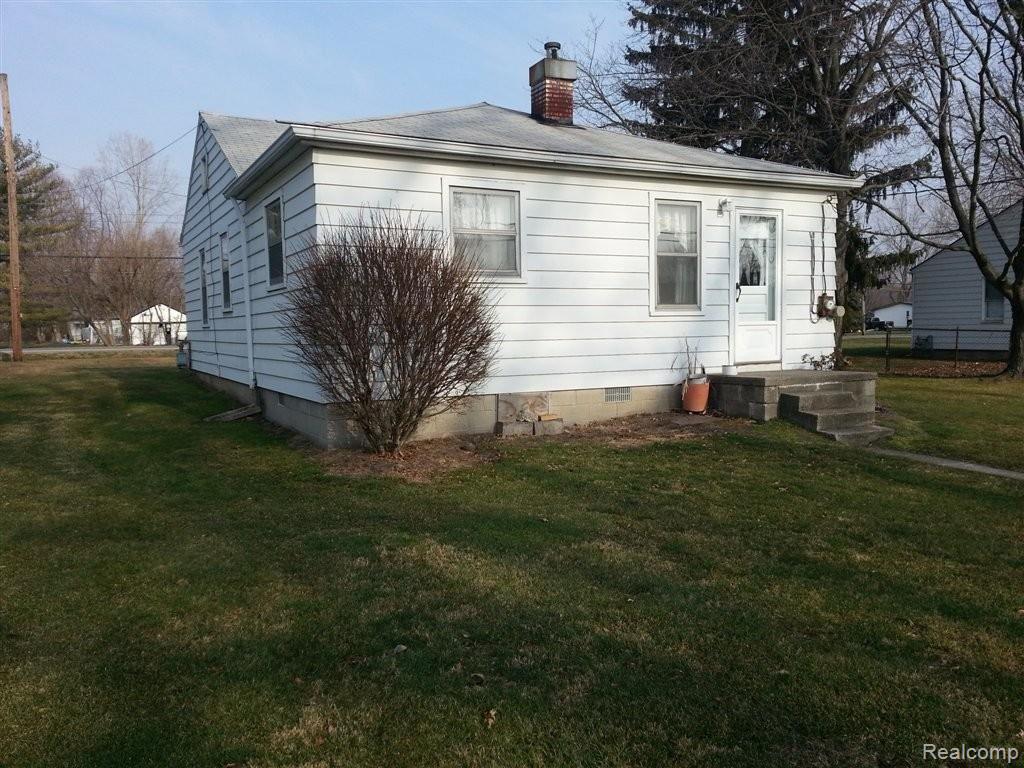 26845 Sibley Road Romulus, MI 48174 - Photo 5 of 22 REAR - Copy.jpg
