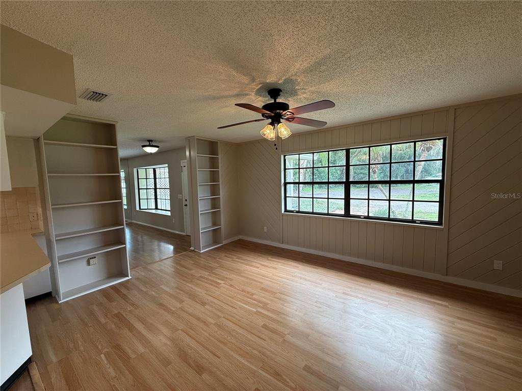 703 Crystal Lake Road Lutz, FL 33548 - Photo 22 of 59 Gallery Image 22