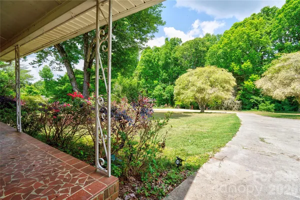 $329,000 | 111 Harbor Point Drive, Cherryville, NC 28021