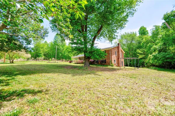 $329,000 | 111 Harbor Point Drive, Cherryville, NC 28021