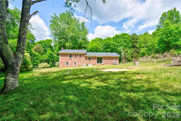 $329,000 | 111 Harbor Point Drive, Cherryville, NC 28021