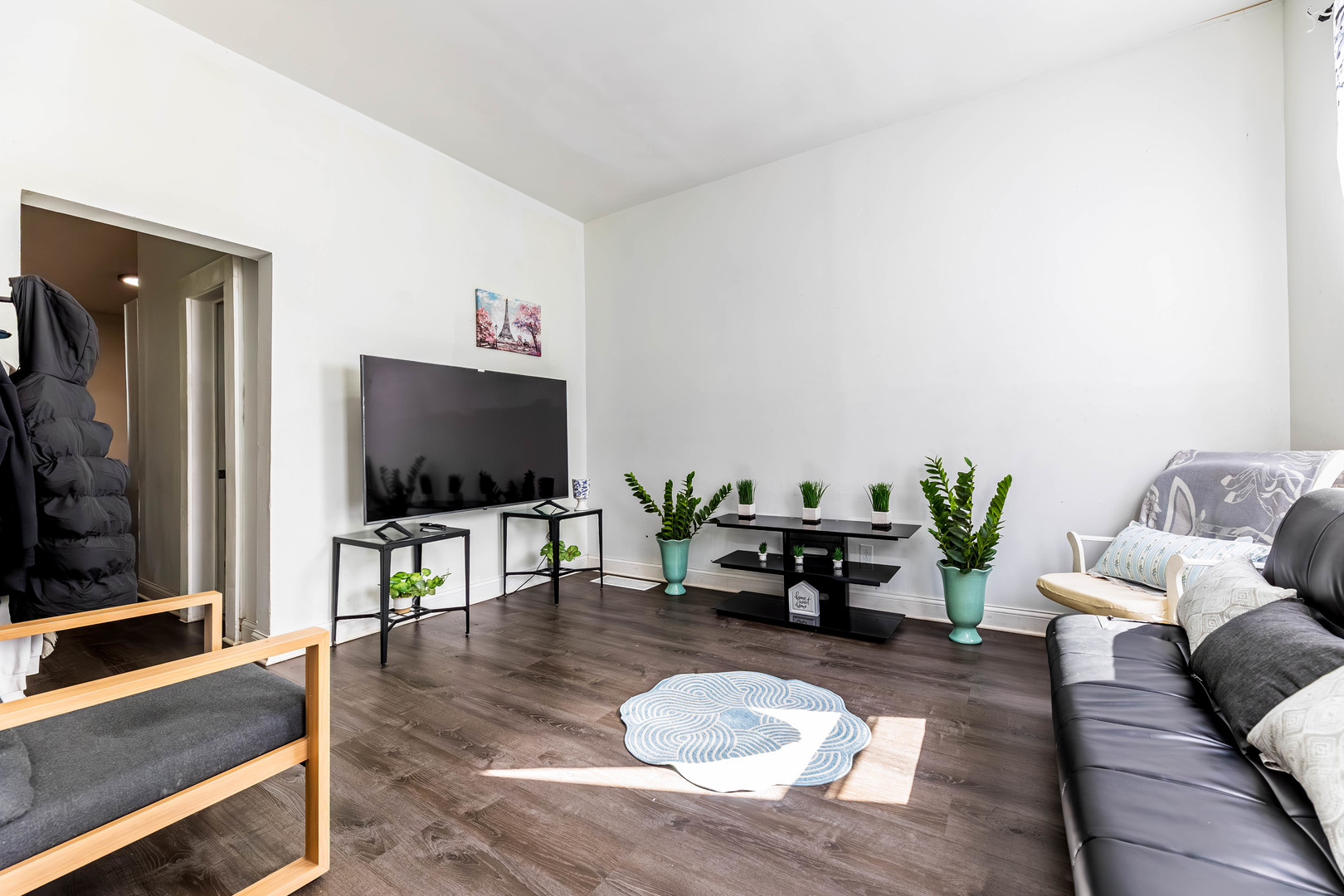 5233 South Racine Avenue Chicago, IL 60609 - Photo 5 of 22 Gallery Image 5
