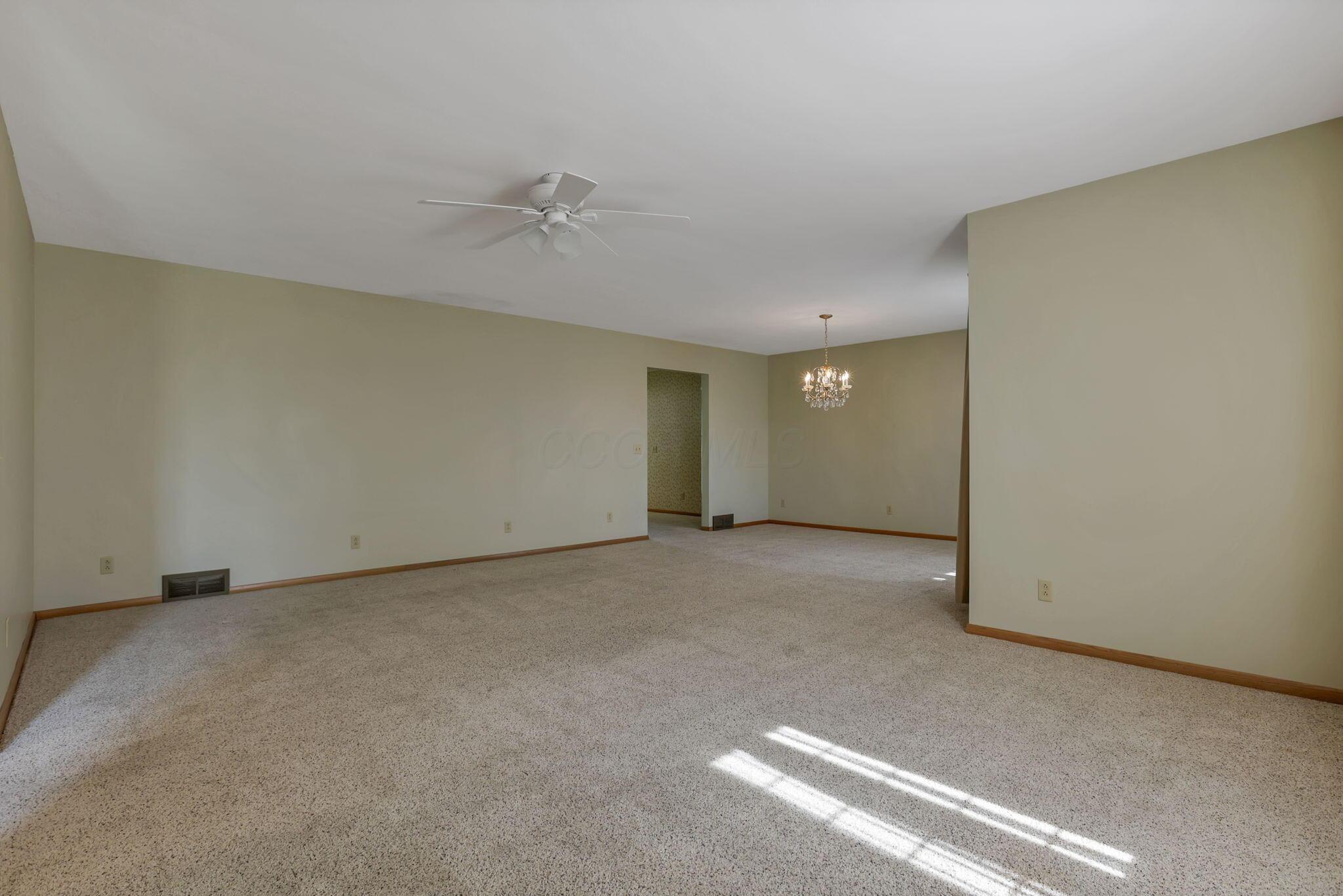 19 Kirby Road Southeast Heath, OH 43056 - Photo 10 of 58 10-web-or-mls-0V3A1752 - Copy
