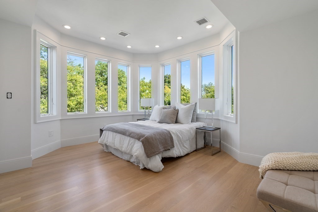 89 University Road Brookline, MA 02445 - Photo 24 of 40