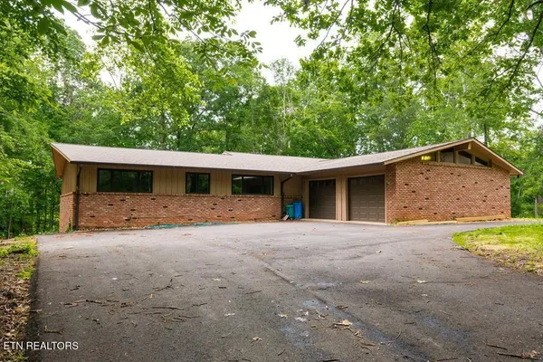 $692,500 | 745 Contraband Lane, Cookeville, TN 38501