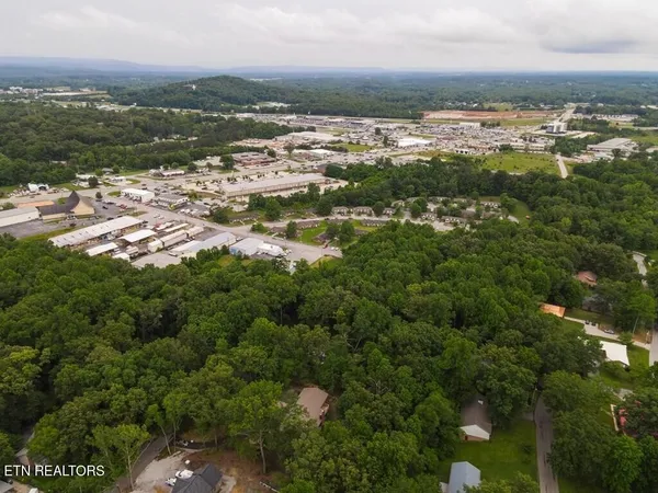 $692,500 | 745 Contraband Lane, Cookeville, TN 38501