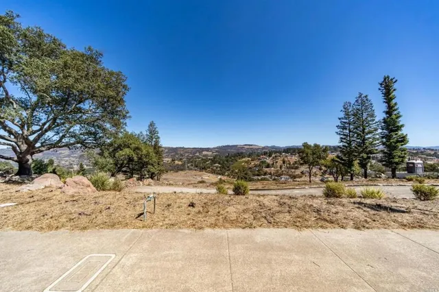 $450,000 | 3776 Skyfarm Drive, Santa Rosa, CA 95403