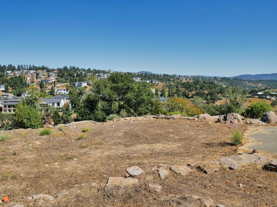 3776 Skyfarm Drive Santa Rosa, CA 95403 - Photo 5 of 9
