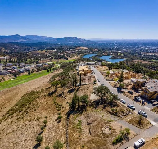 $450,000 | 3776 Skyfarm Drive, Santa Rosa, CA 95403