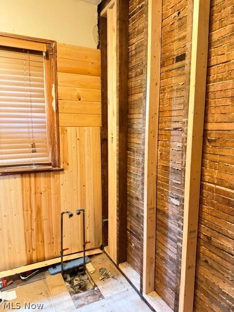1706 Hampton Road Akron, OH 44305 - Photo 11 of 28