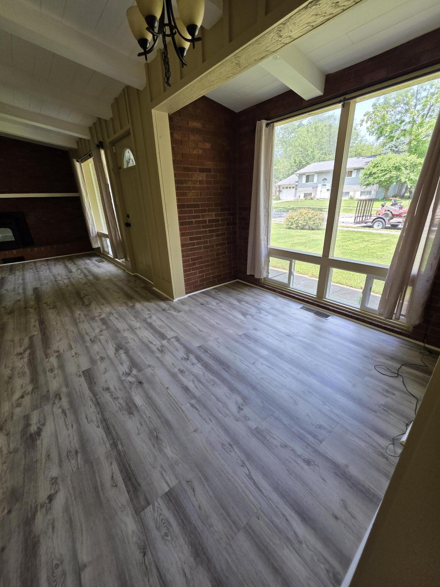 202 Randle Street Valparaiso, IN 46383 - Photo 11 of 29 1500x2000