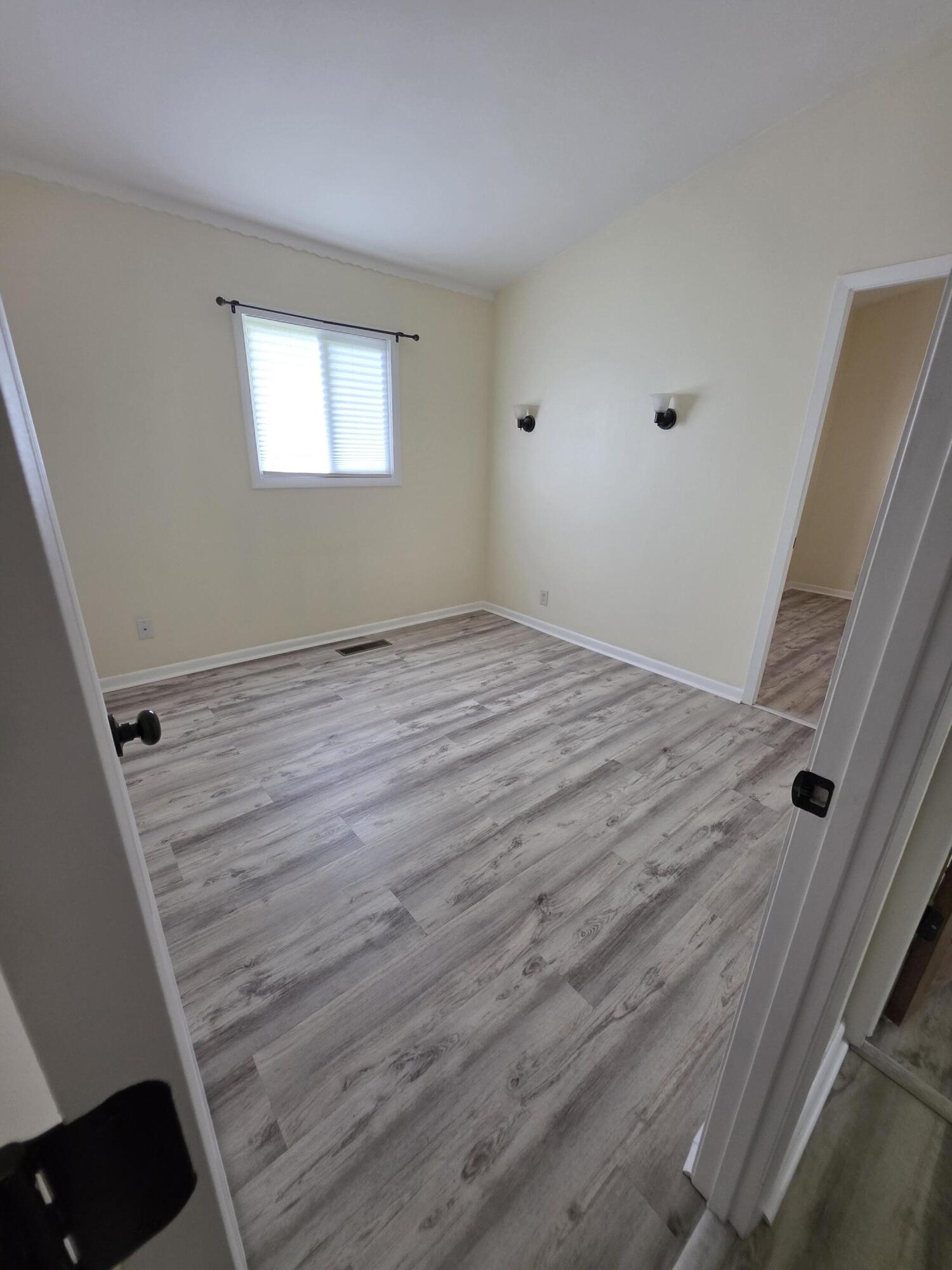 202 Randle Street Valparaiso, IN 46383 - Photo 20 of 29 1500x2000