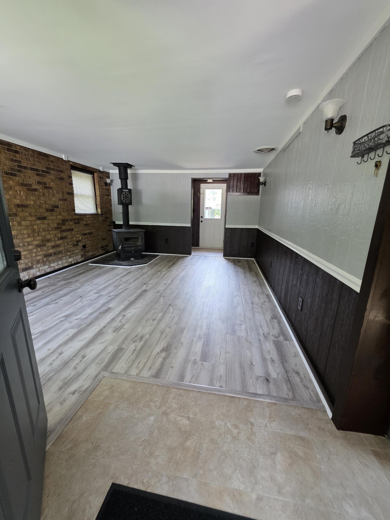 202 Randle Street Valparaiso, IN 46383 - Photo 3 of 29 1500x2000