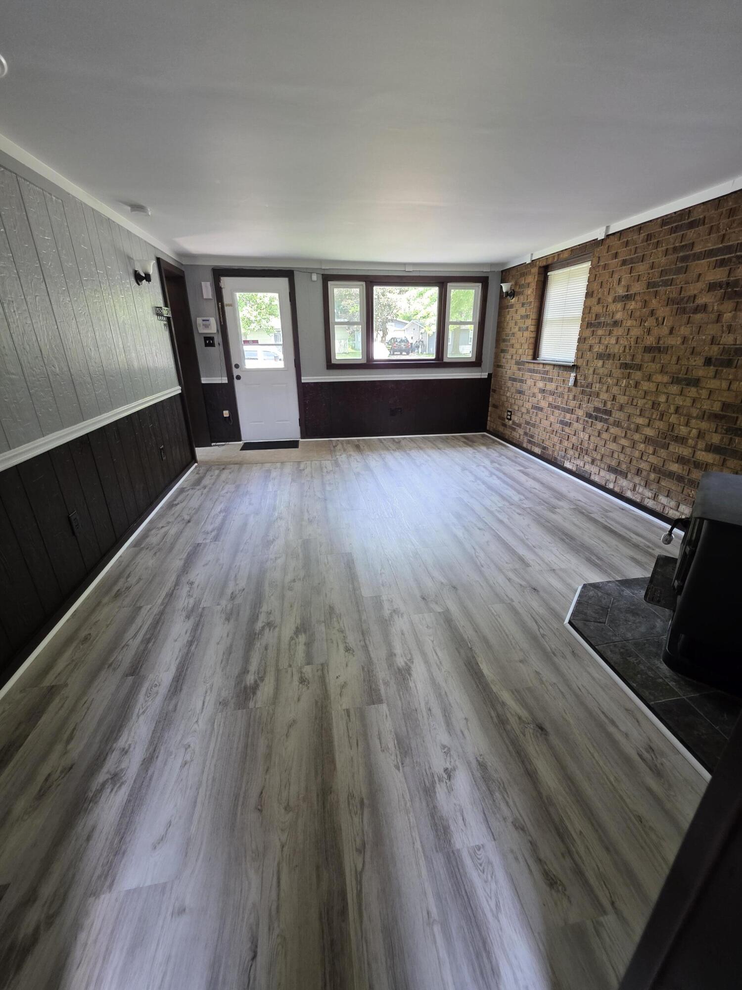 202 Randle Street Valparaiso, IN 46383 - Photo 4 of 29 1500x2000