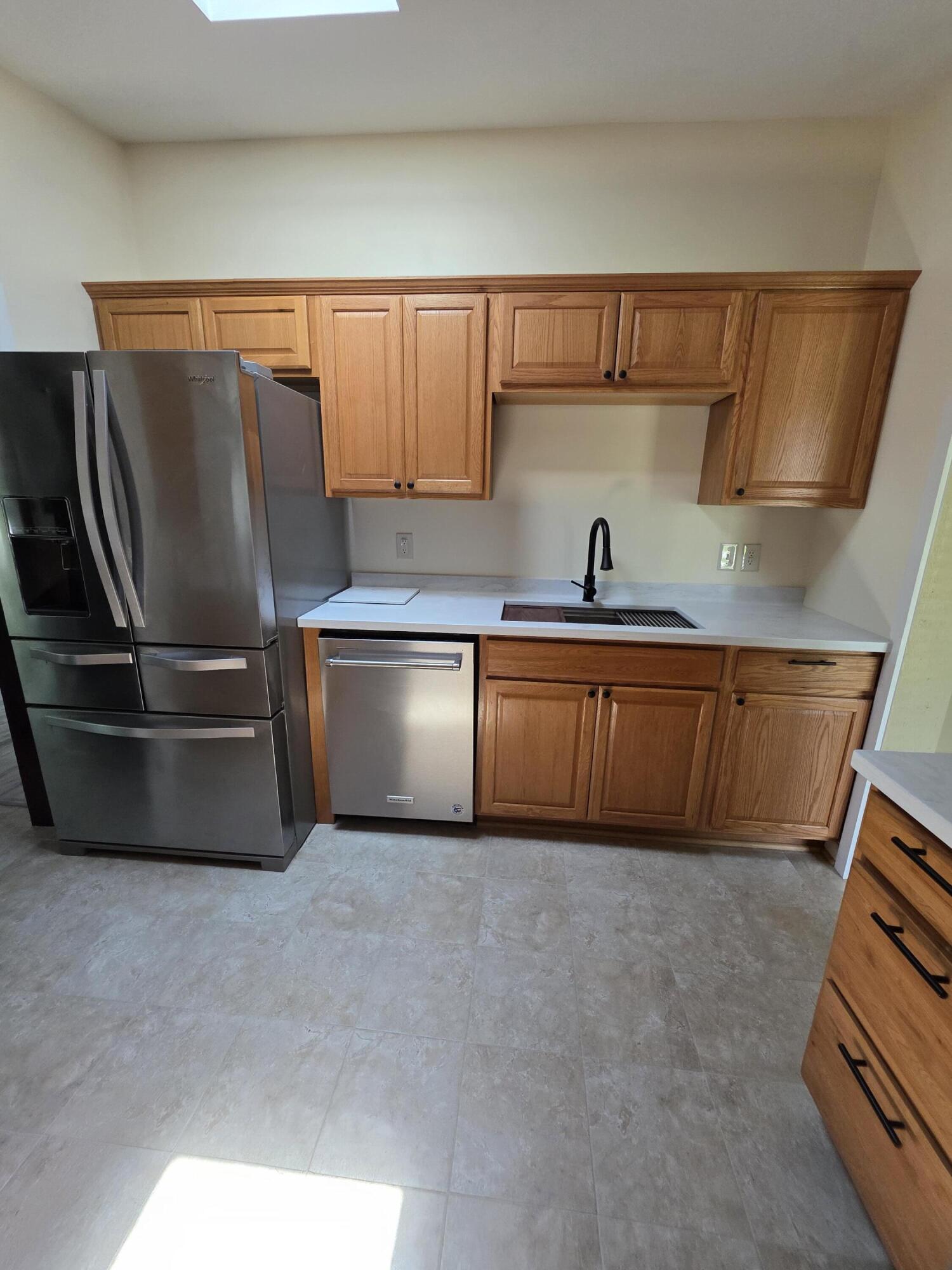 202 Randle Street Valparaiso, IN 46383 - Photo 7 of 29 1500x2000