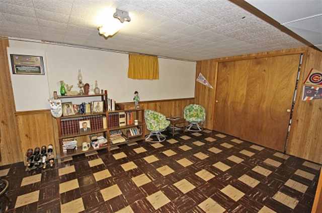 2019 West Kennard Road Peoria, IL 61614 - Photo 11 of 15 Gallery Image 11