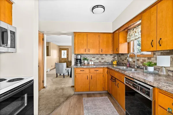 $329,900 | 1902 Tyrol Street, Duluth, MN 55811