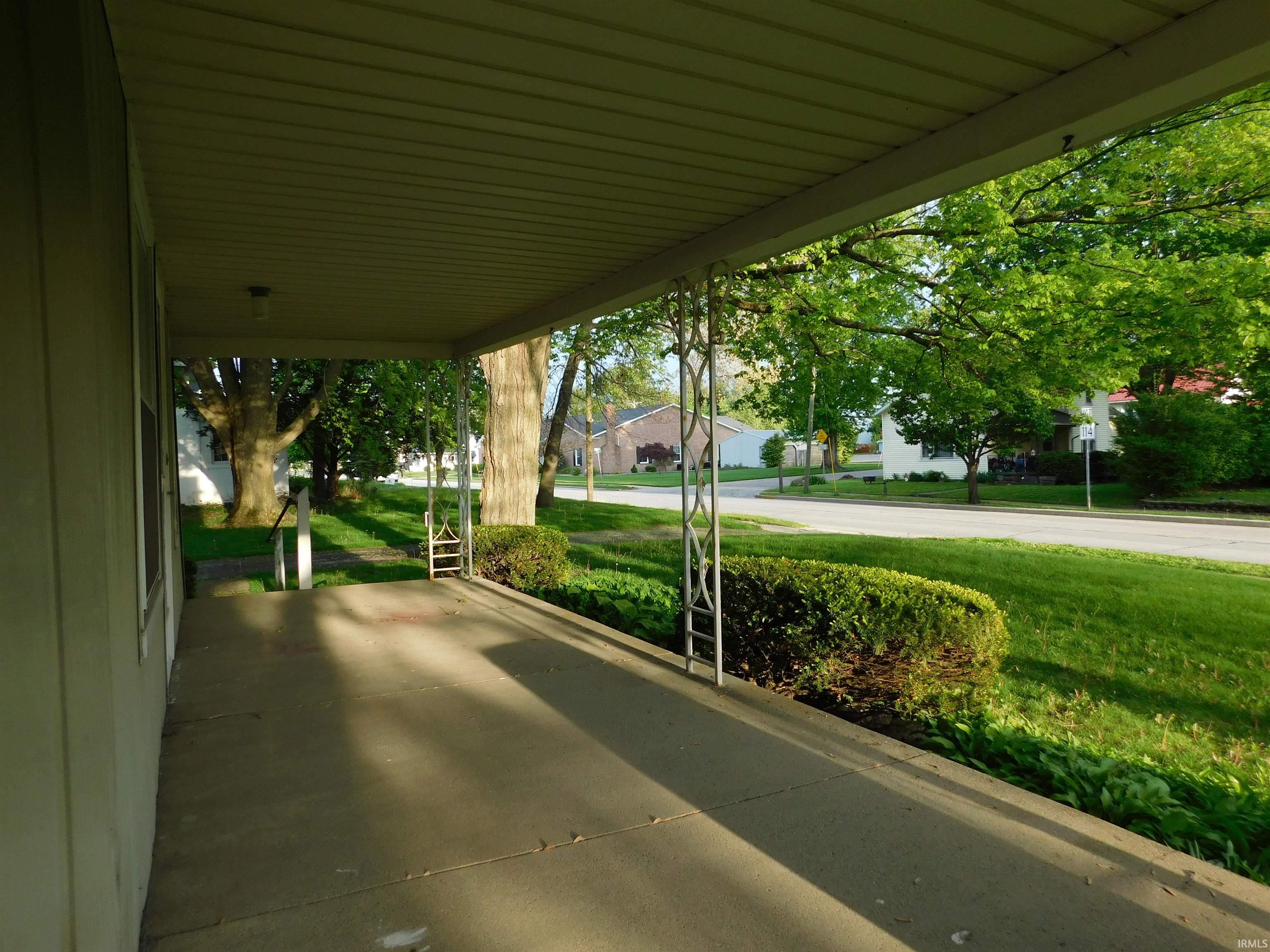 710 East Rochester Street Akron, IN 46910 - Photo 26 of 32