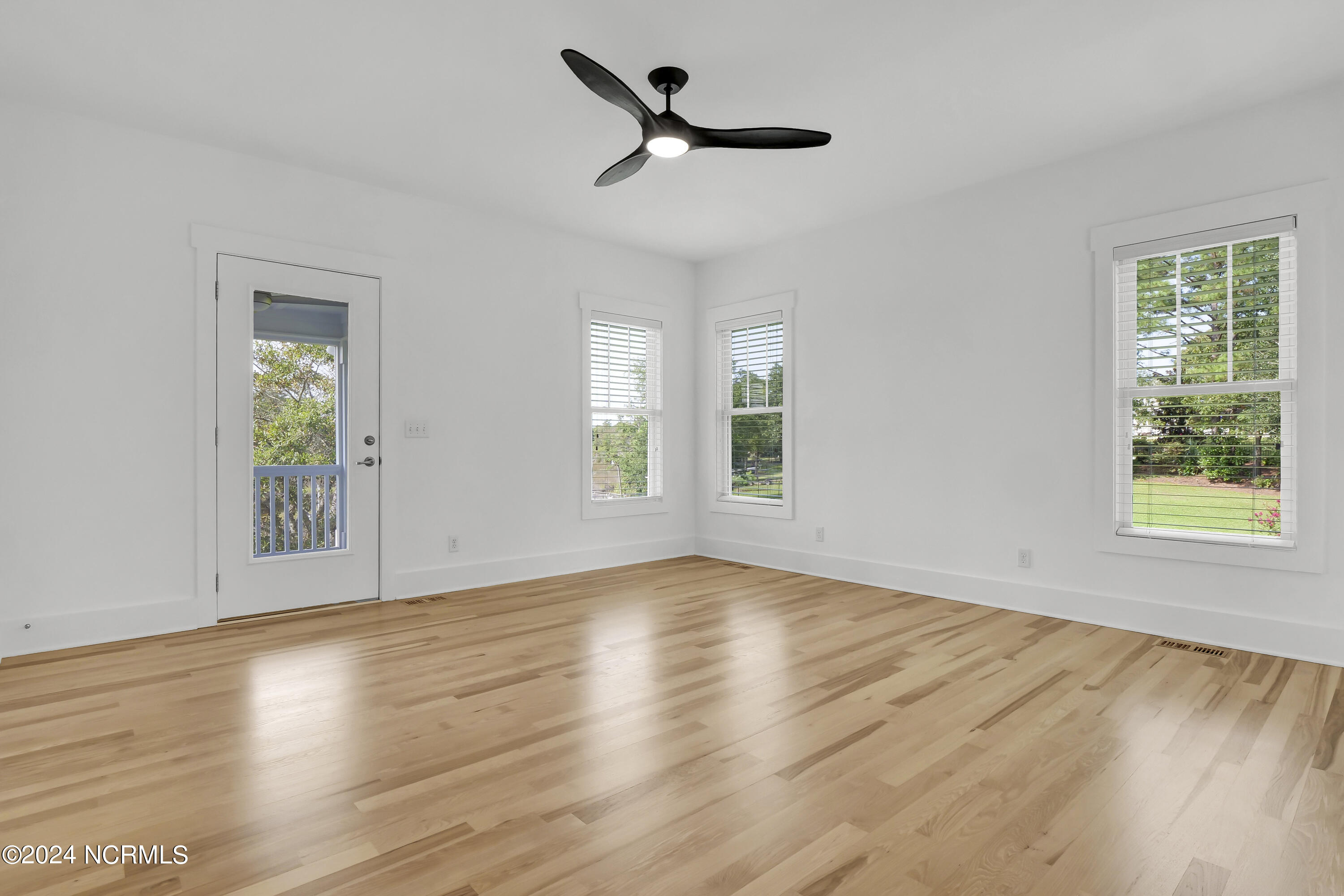 276 Crane Pointe Road, Unit POINTE Hampstead, NC 28443 - Photo 19 of 57 Master Bedroom