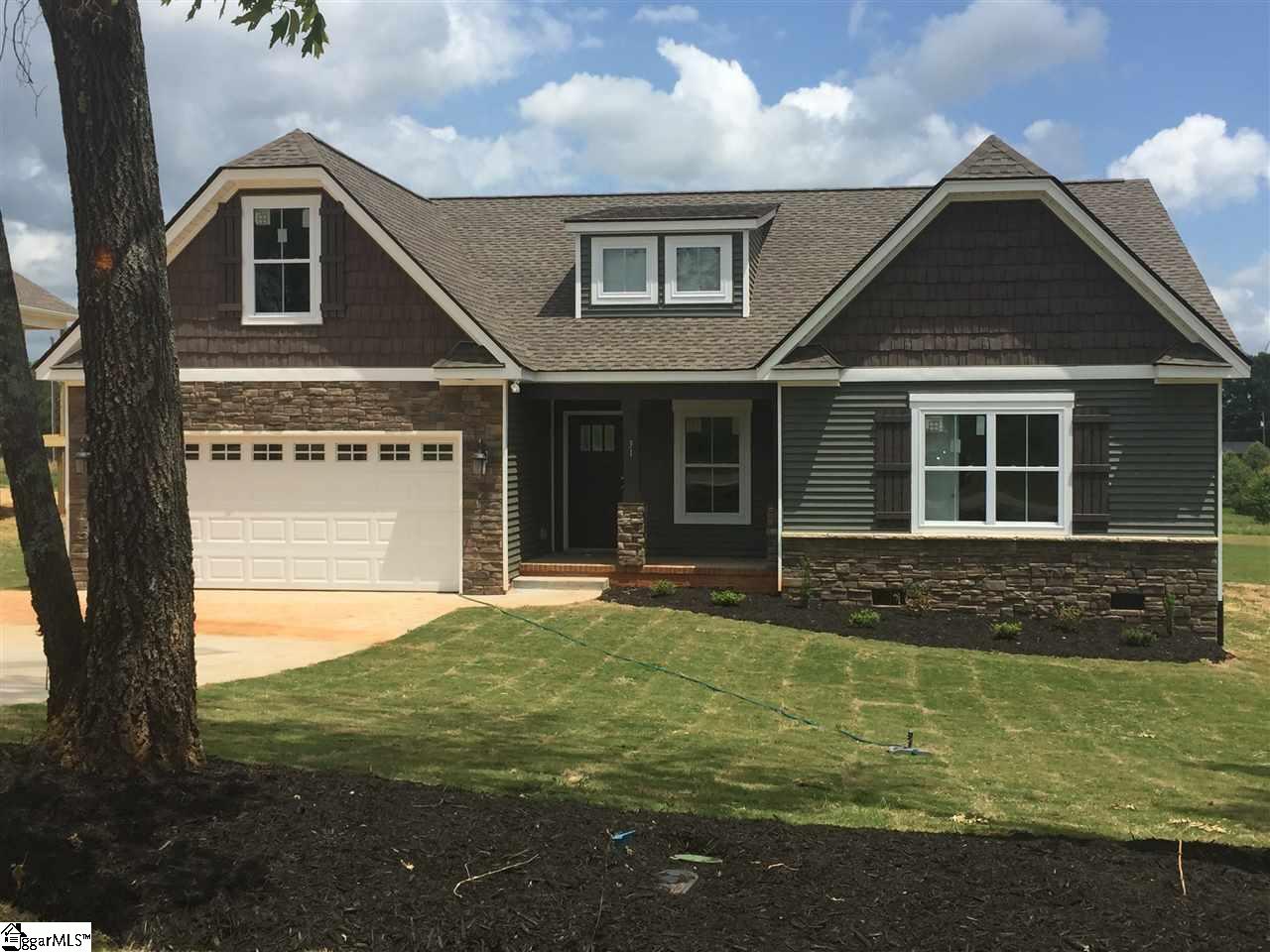 31 To-Rest Street Lyman, SC 29365 - Photo 2 of 14 Gallery Image 2