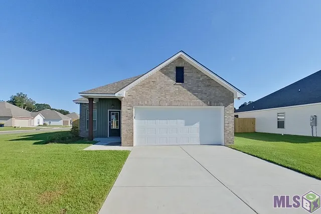 $1,925 | Undisclosed Address, Carencro, LA 70520