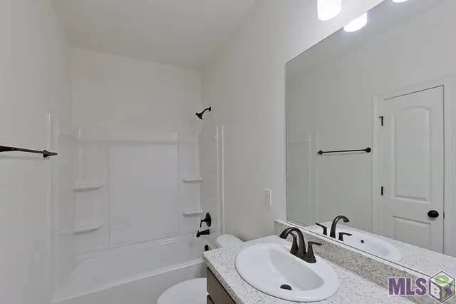 $1,925 | Undisclosed Address, Carencro, LA 70520