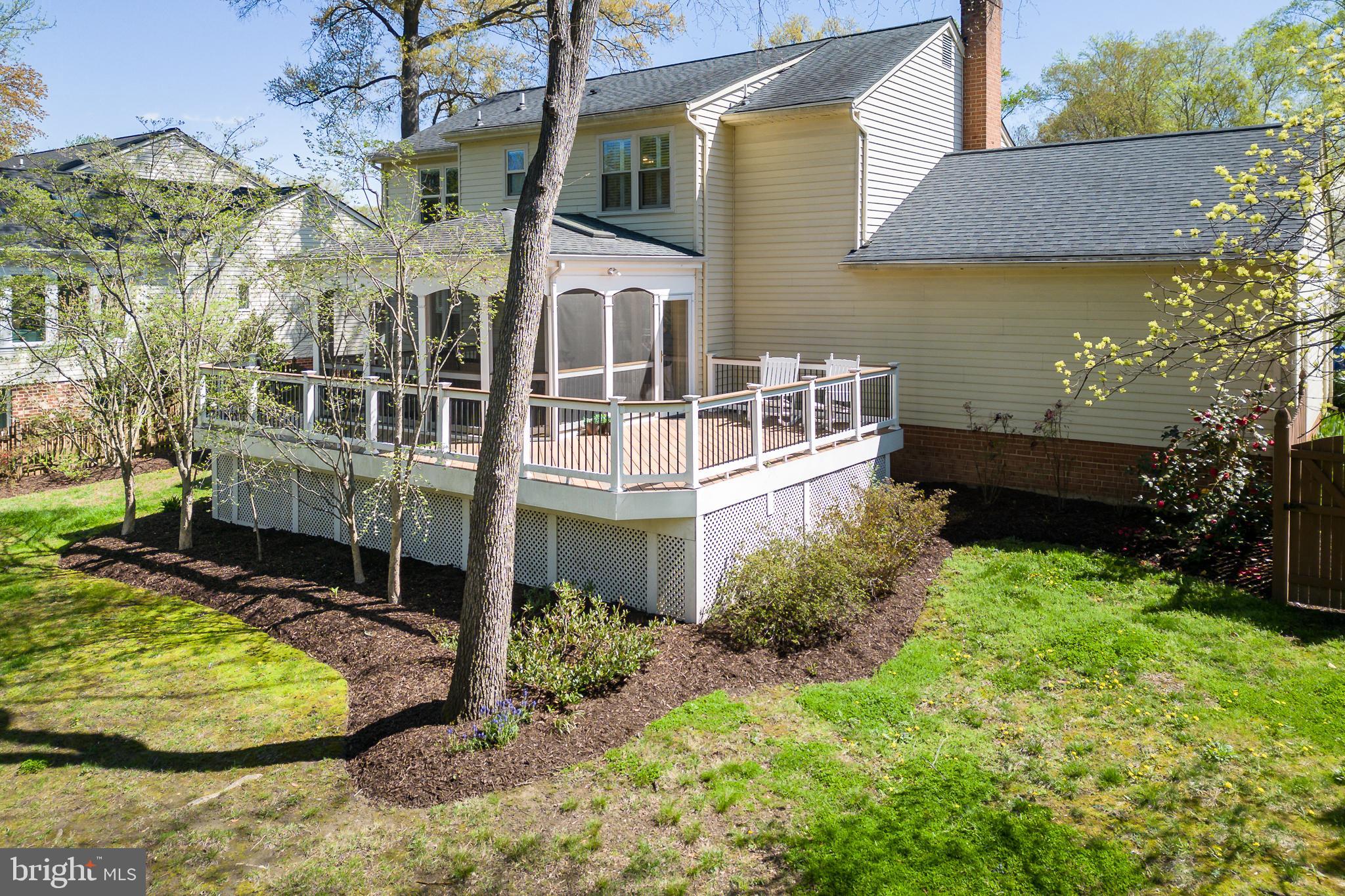 8306 Crown Court Road Alexandria, VA 22308 - Photo 3 of 50 Gallery Image 3