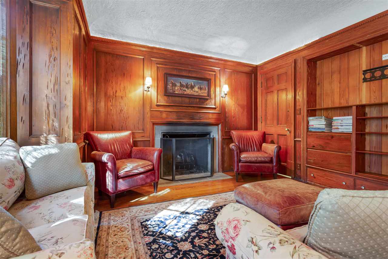 917 Ridgewood Road Rockford, IL 61107 - Photo 12 of 25 Gallery Image 12