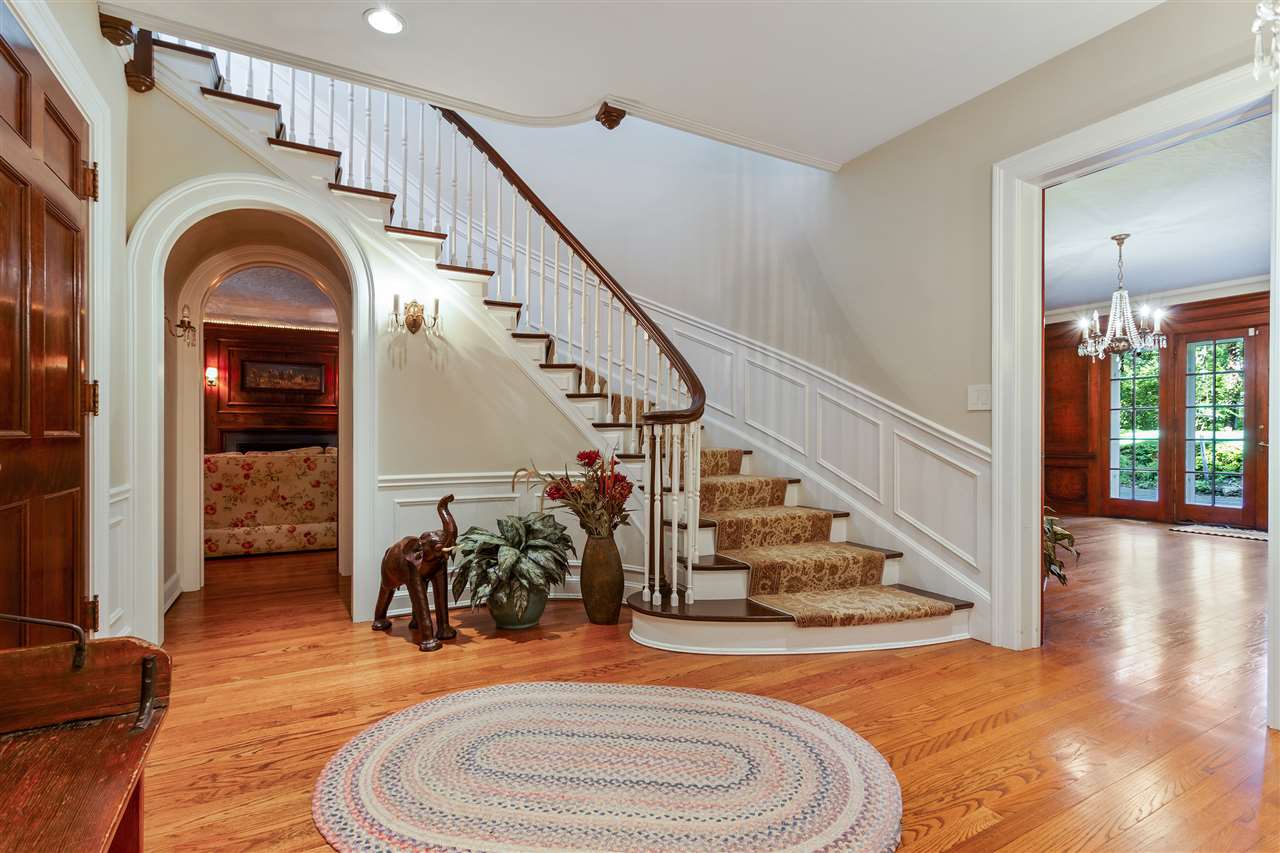 917 Ridgewood Road Rockford, IL 61107 - Photo 3 of 25 Gallery Image 3