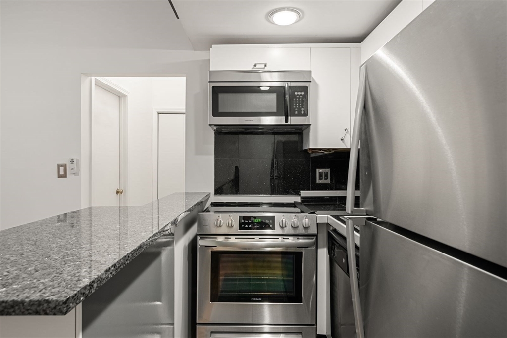 38-40 St Botolph Street, Unit 5 Boston, MA 02116 - Photo 3 of 13