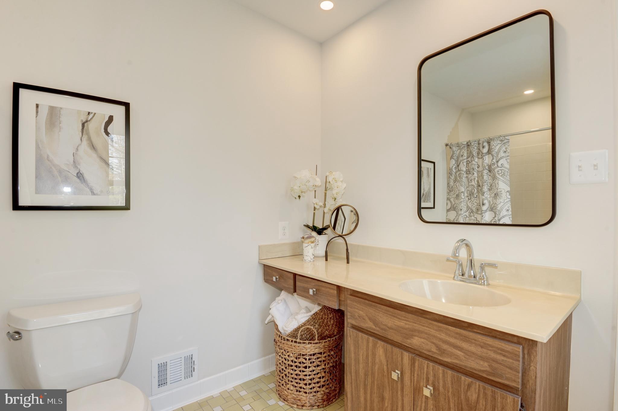 10809 Cross School Road Reston, VA 20191 - Photo 43 of 60