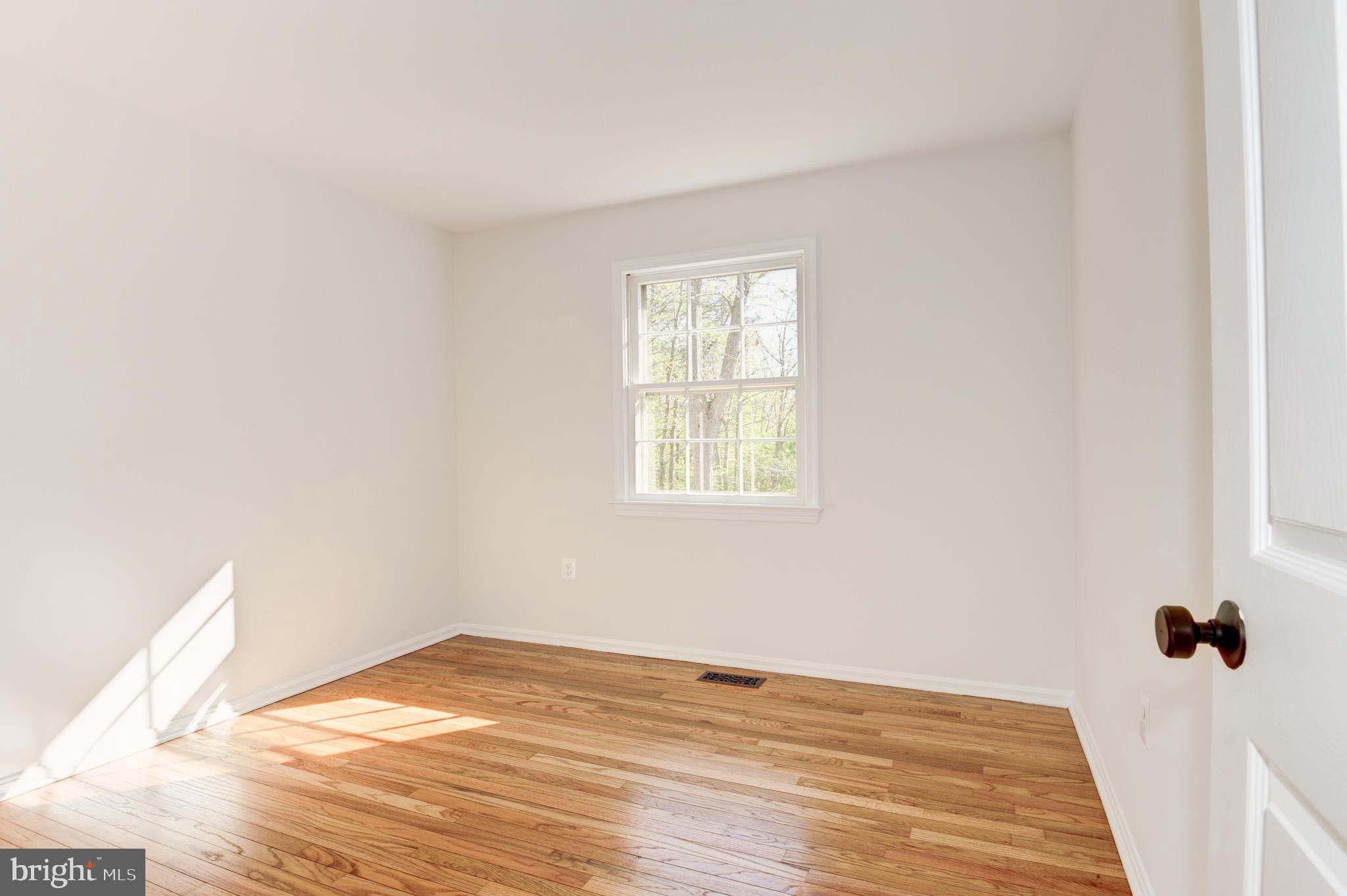 10809 Cross School Road Reston, VA 20191 - Photo 47 of 60