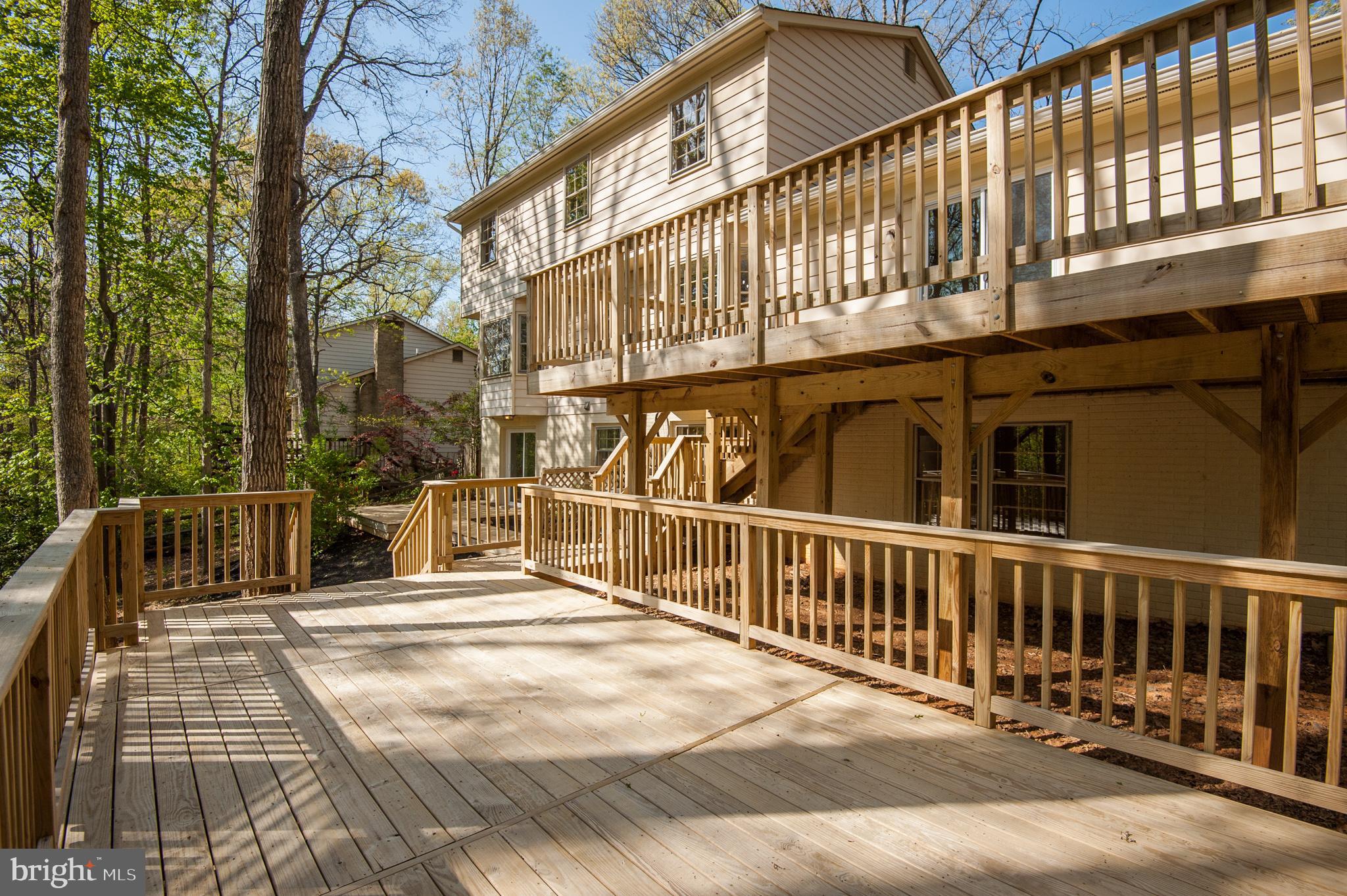 10809 Cross School Road Reston, VA 20191 - Photo 5 of 60