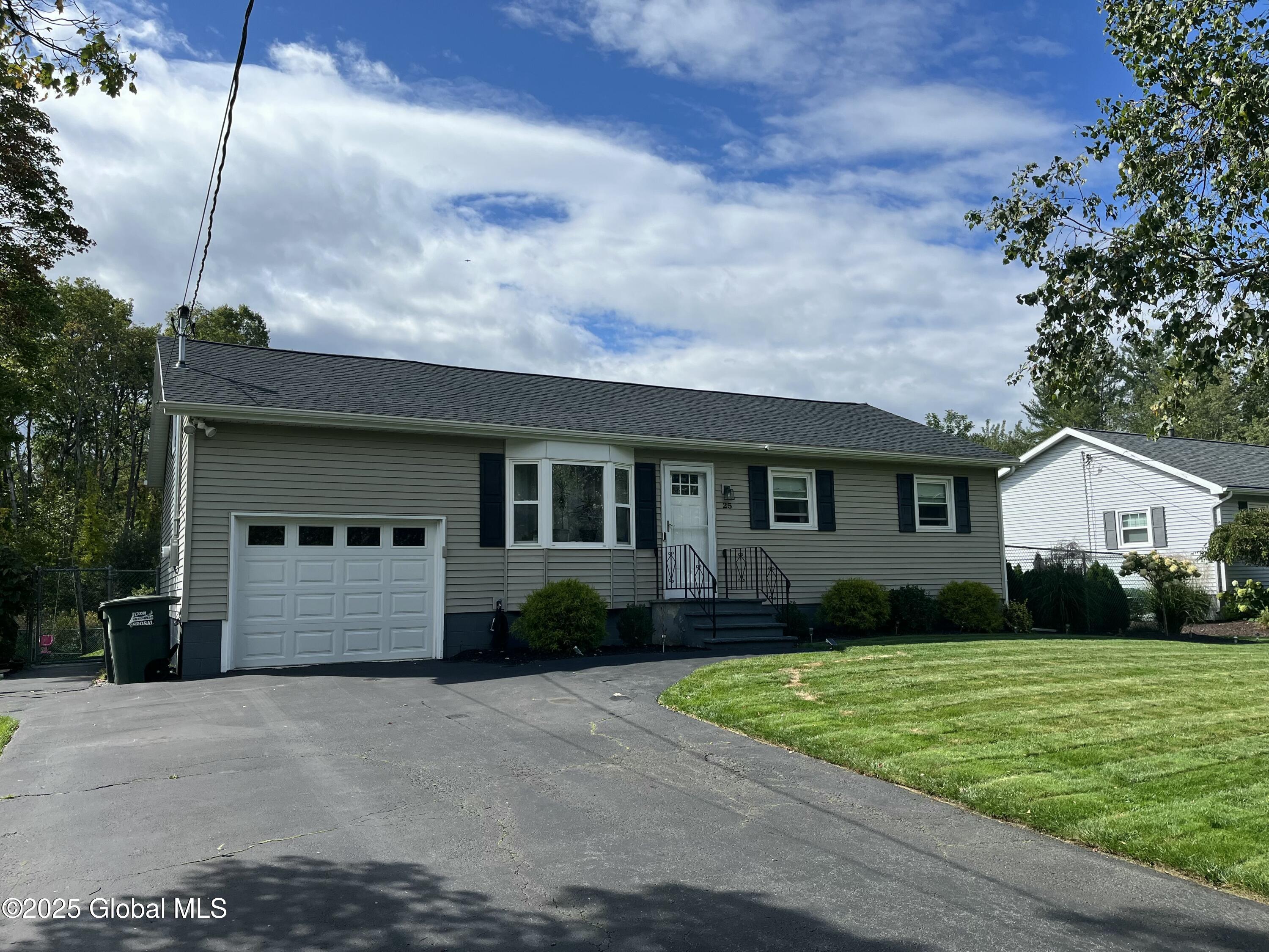25 South Westcott Road Rotterdam, NY 12306 - Photo 1 of 37 tempImagewPuotD