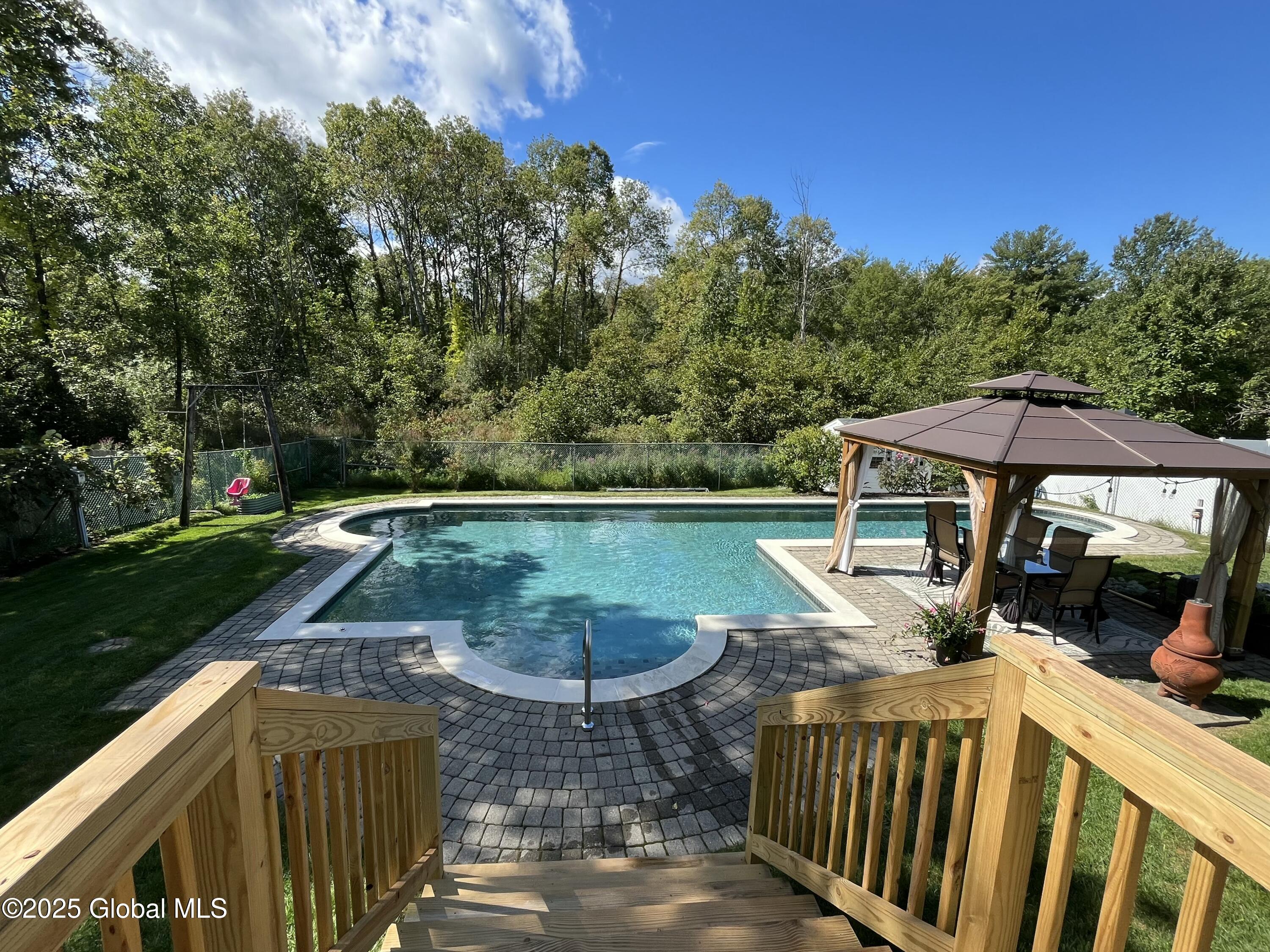 25 South Westcott Road Rotterdam, NY 12306 - Photo 30 of 37 tempImagevFiZeI