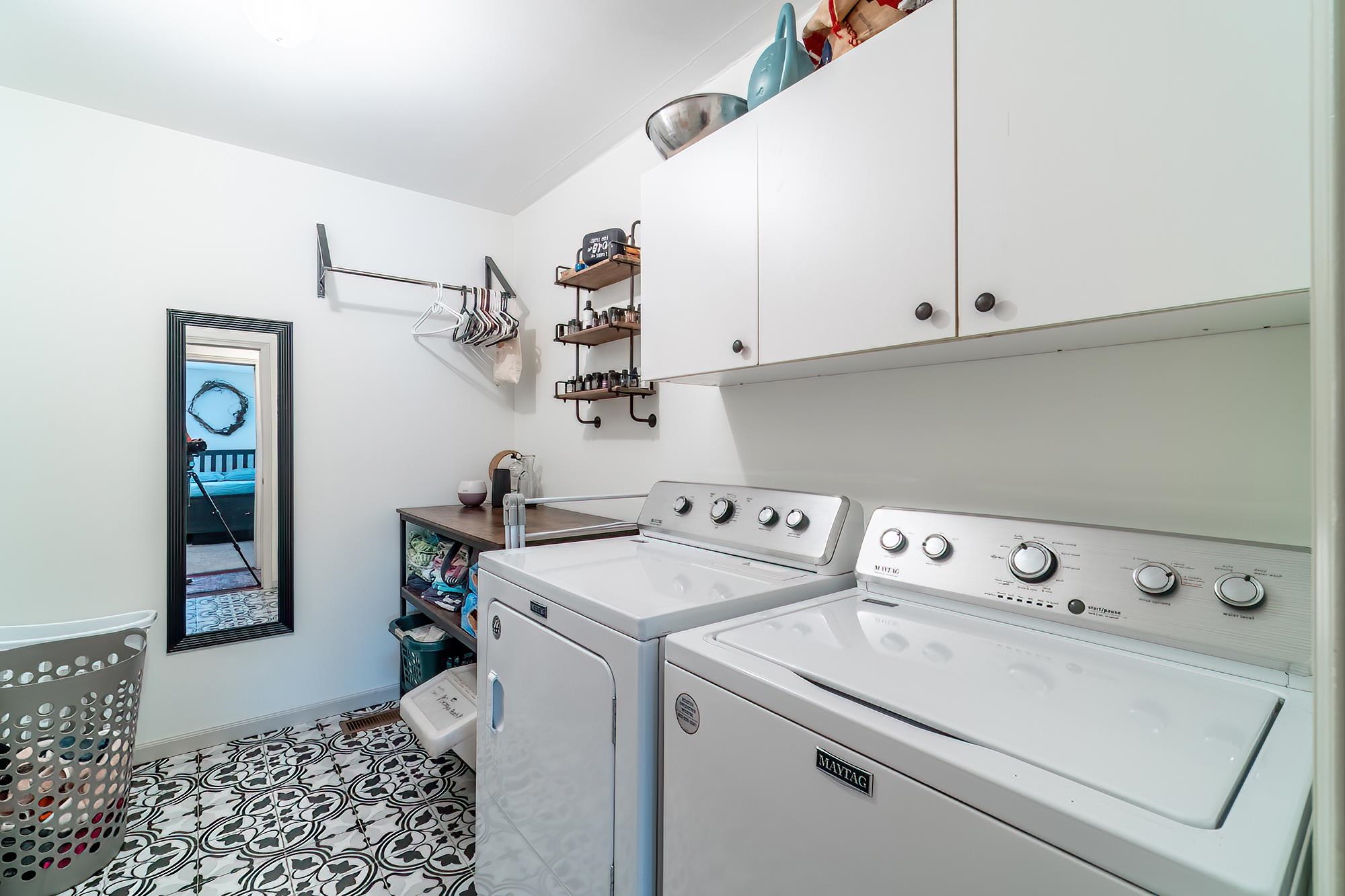 8611 East St Road Avilla, IN 46710 - Photo 16 of 36