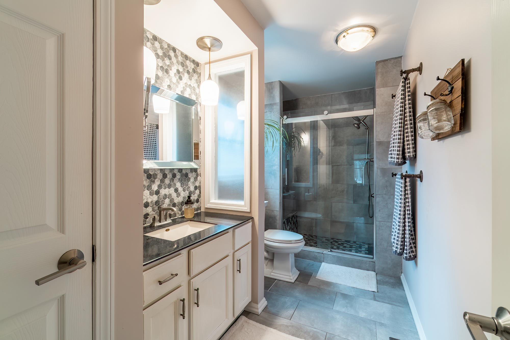 8611 East St Road Avilla, IN 46710 - Photo 19 of 36