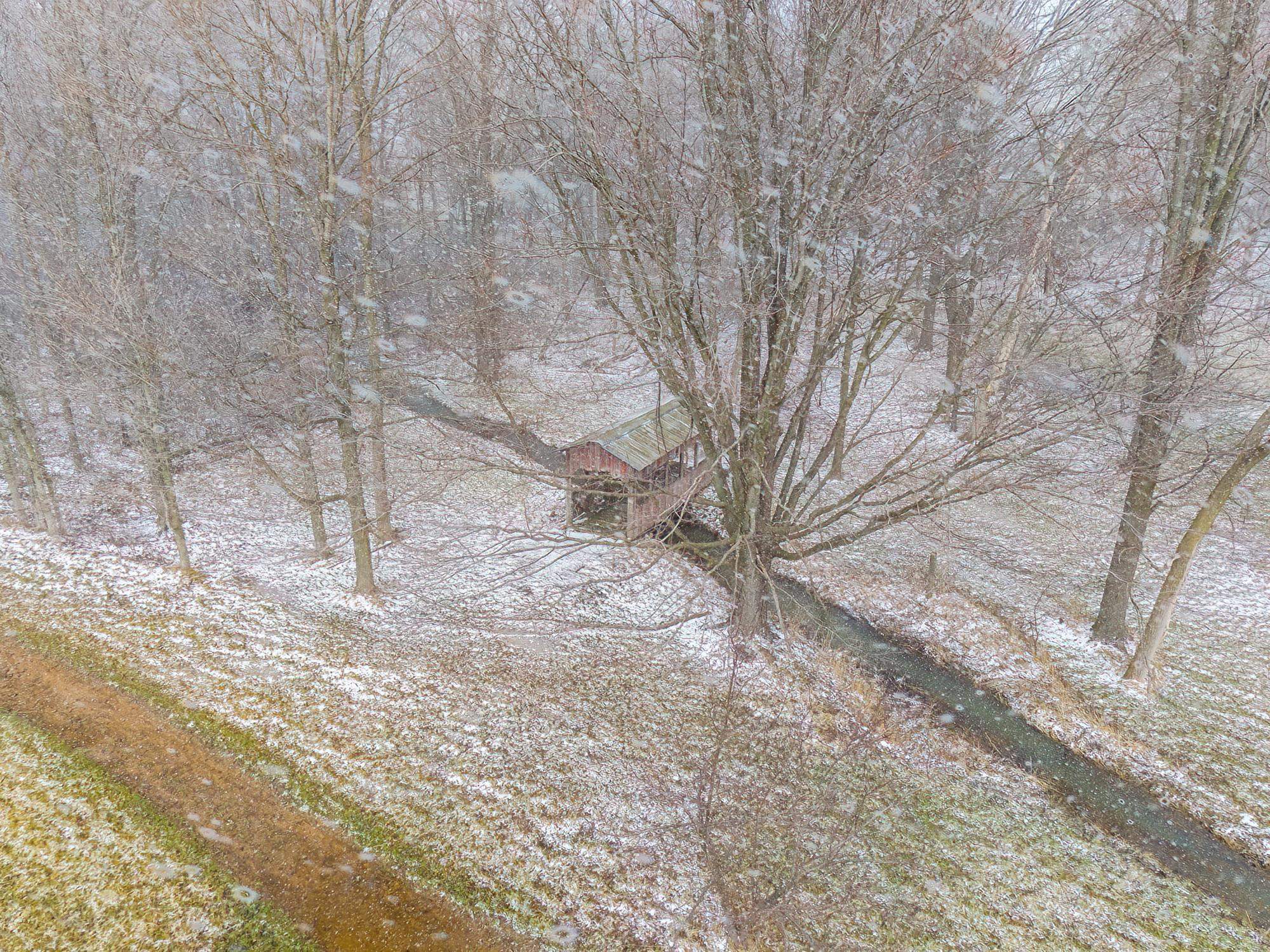 8611 East St Road Avilla, IN 46710 - Photo 3 of 36