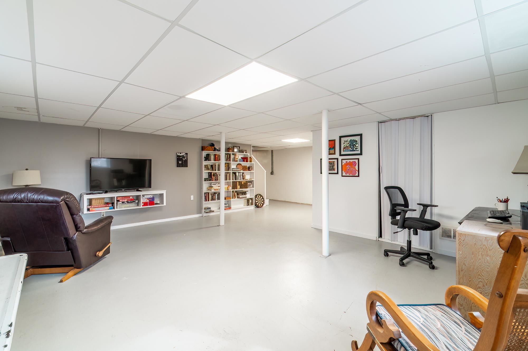 8611 East St Road Avilla, IN 46710 - Photo 32 of 36