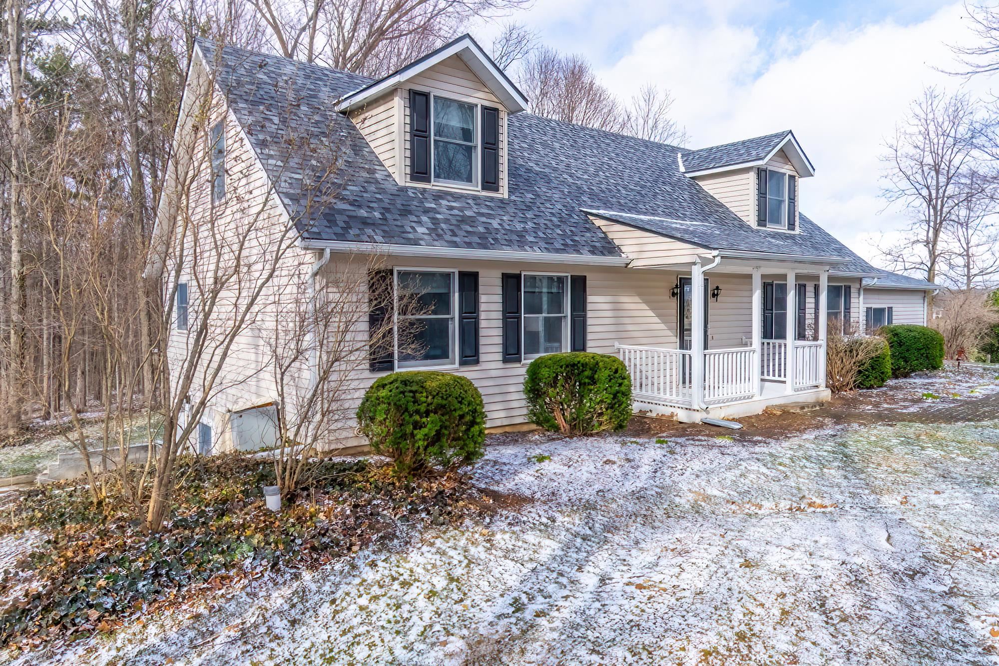 8611 East St Road Avilla, IN 46710 - Photo 5 of 36