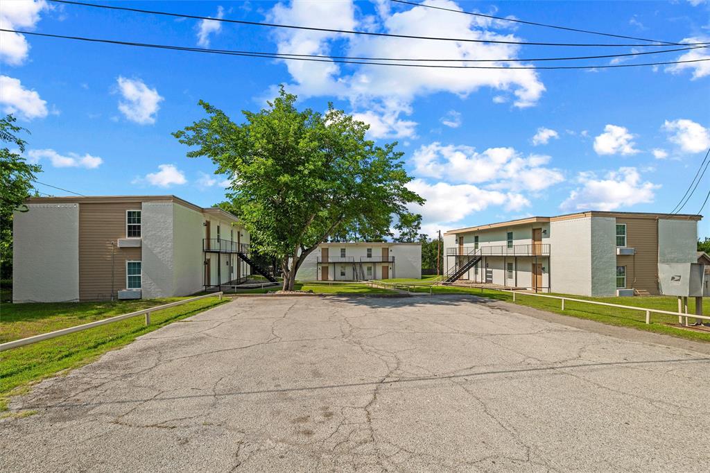 312 West Rentz Street, Unit 93 Weatherford, TX 76086 - Photo 11 of 15