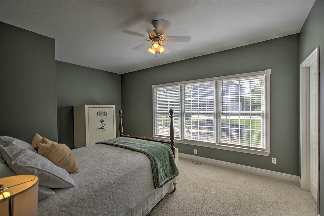 4115 Meadow Park Drive Decatur, IL 62521 - Photo 24 of 48 Gallery Image 24